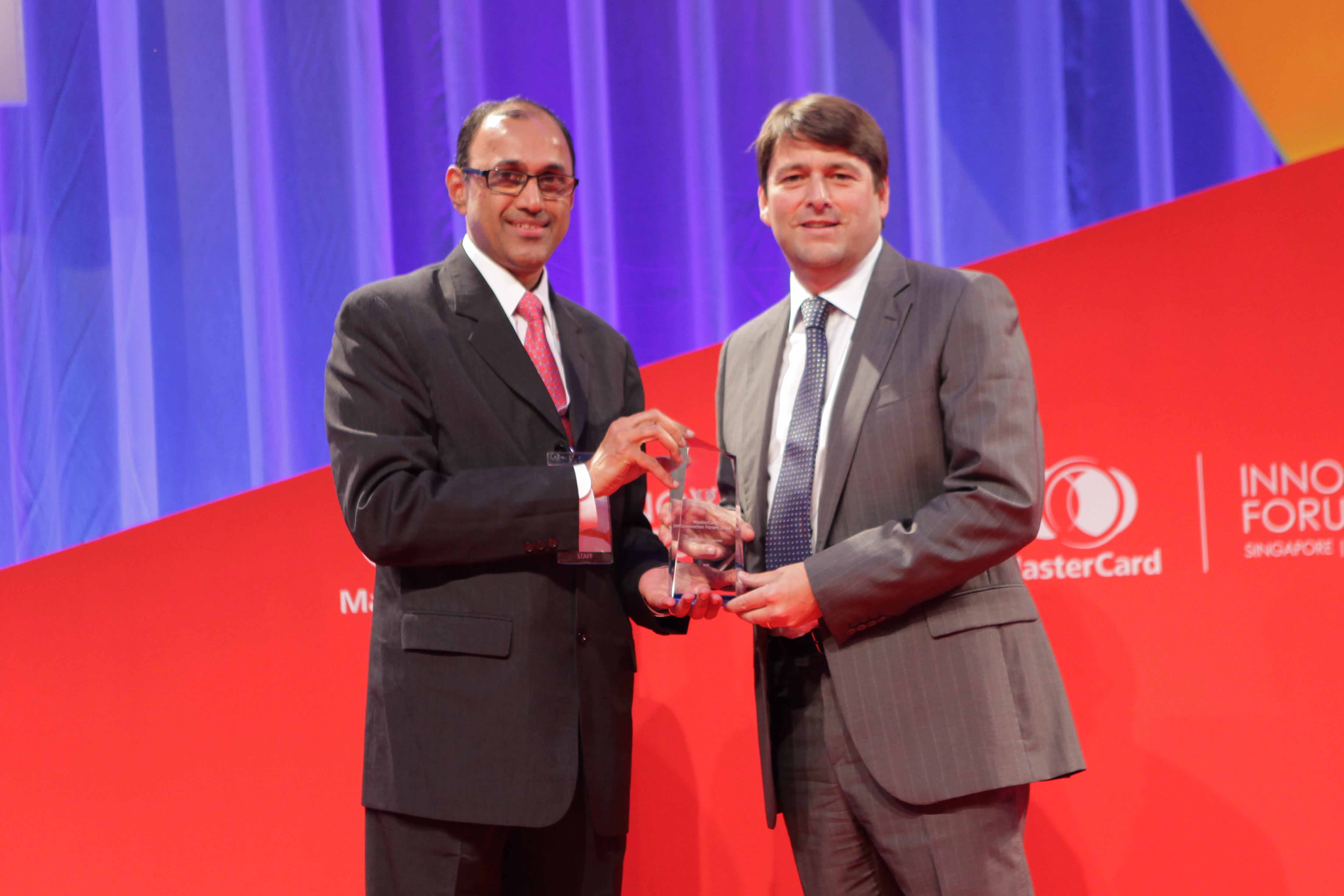 RAKBANK Titanium Recognized as Best SME Credit Card by MasterCard